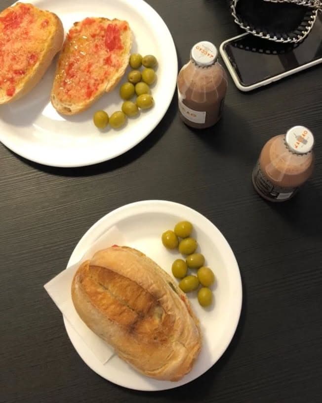 Entrepans i pa amb tomàquet